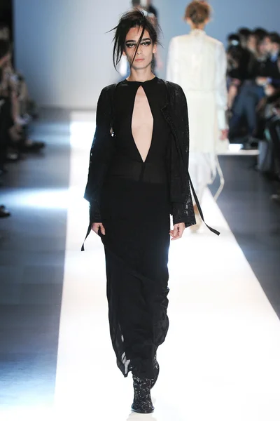 Look 28